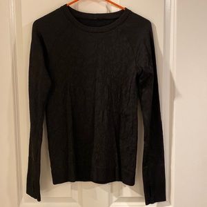 Lululemon size 8 black pattern swiftly